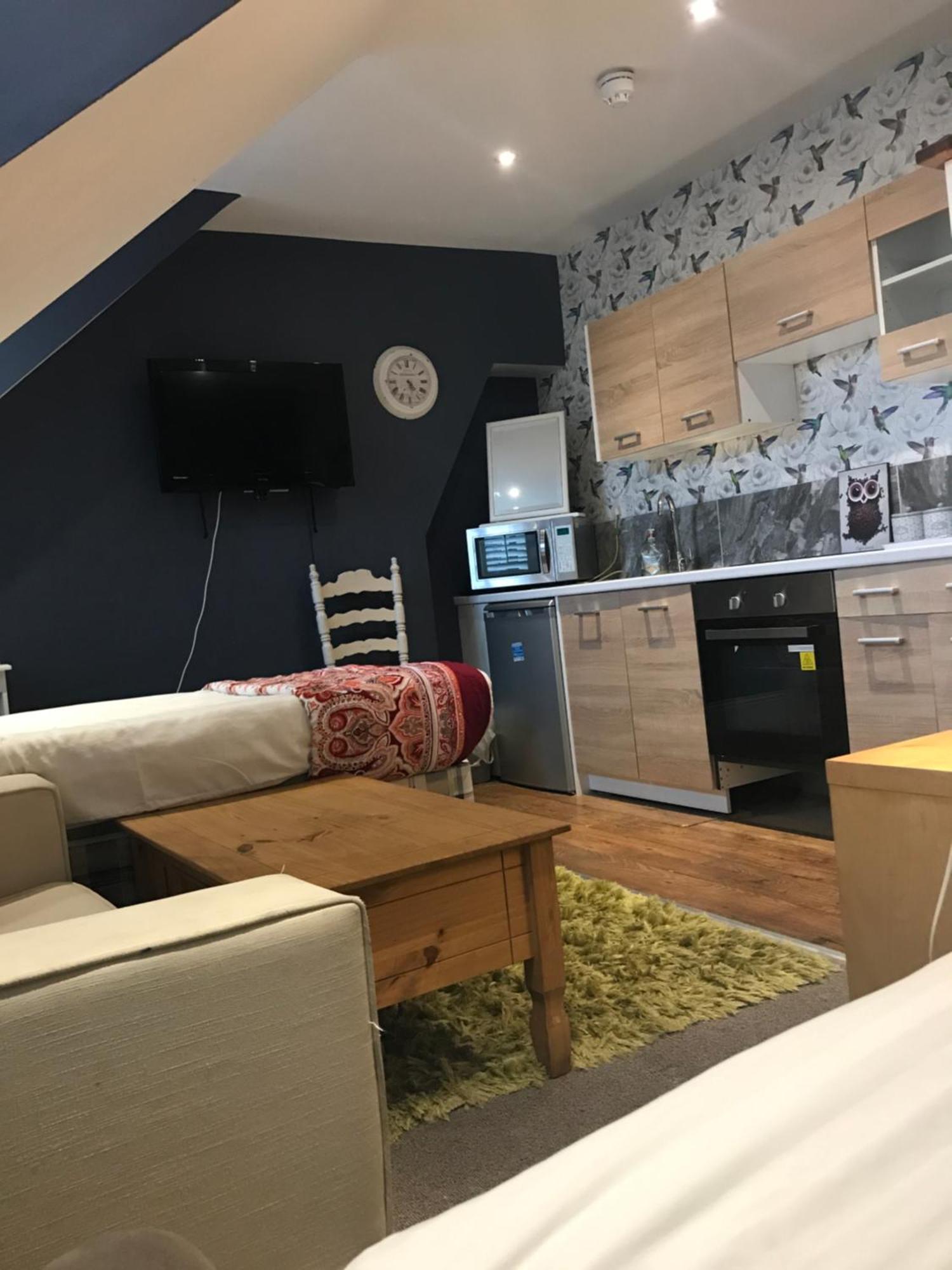 Acacia Villas Guest House Guildford Ngoại thất bức ảnh